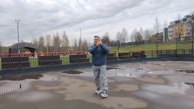 Занятия с палкой Тайцзи Бань в Митинском ландшафтном парке (8)