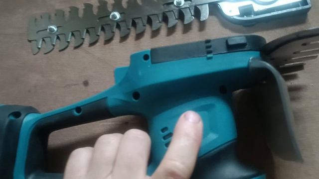 Kamolee брак. неисправность замка фиксатор ножей.mp4