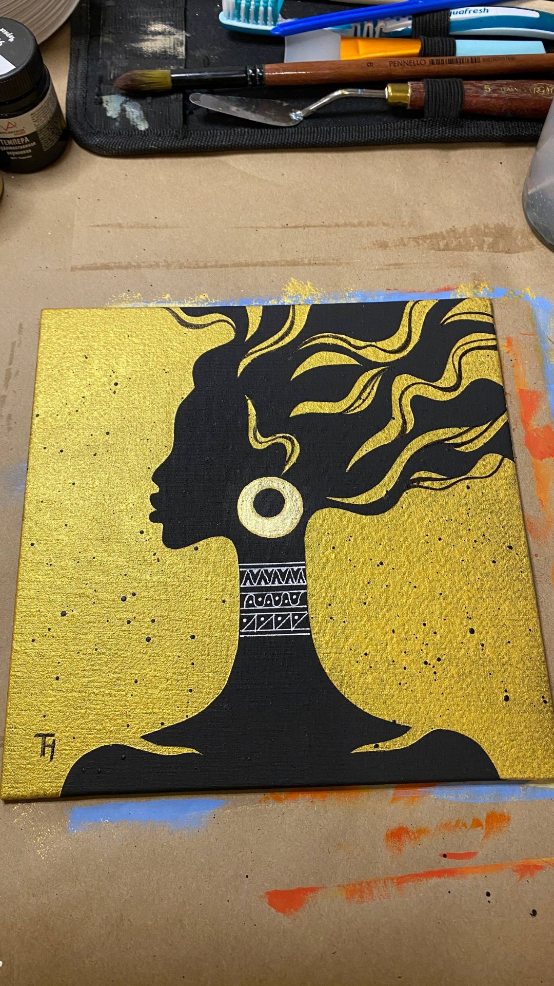 Профиль в золоте