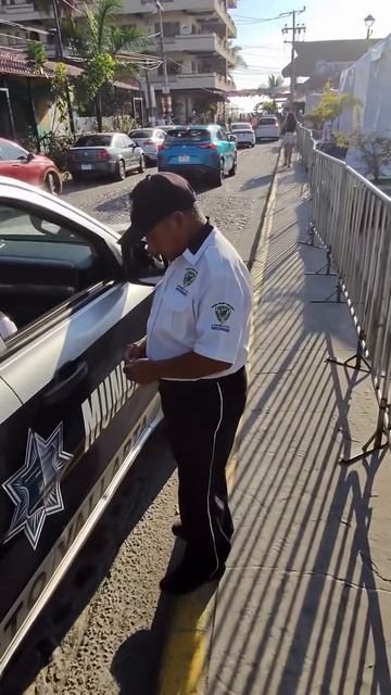 Улицы Пуэрто-Вальярты через Meta-очки — прогулка там, где цвет, культура