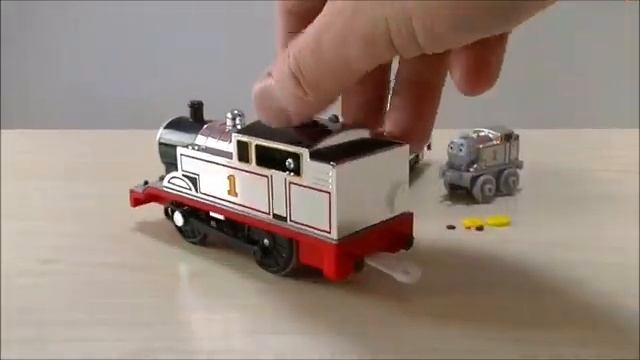 Различные паровозики Томас и его друзья для детей. Играем с паровозиками. #дети #видеодлядетей