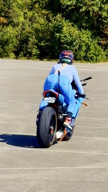 Катя Алмаз мото девушка на Дукати Ламборгини