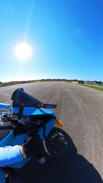 Катя Алмаз мото девушка на Дукати Ламборгини