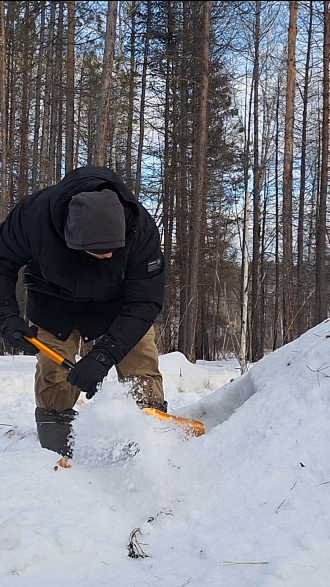 Ушёл  один в лес для ночёвки  в сугробе!