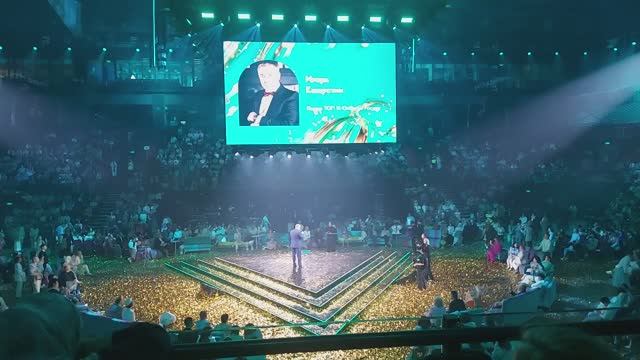 Игорь Капустин - легенда Орифлэйм на Мегафоруме 11.04.26