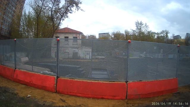 Остался один старый домик