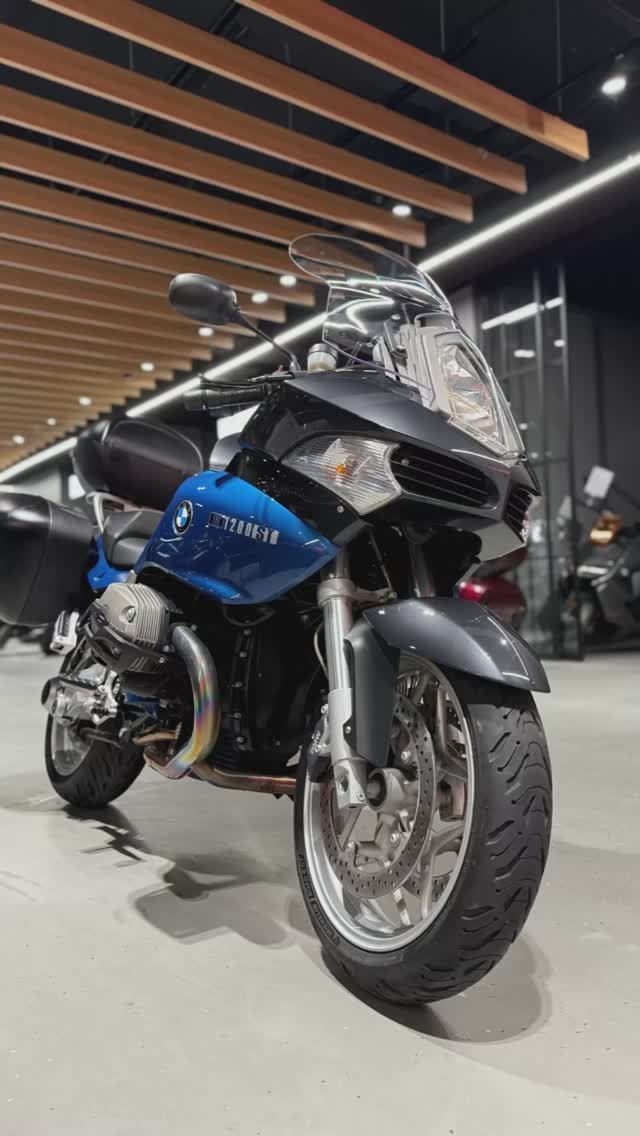 BMW R 1200 ST (2005)  VIN: WB10328J45ZL82775