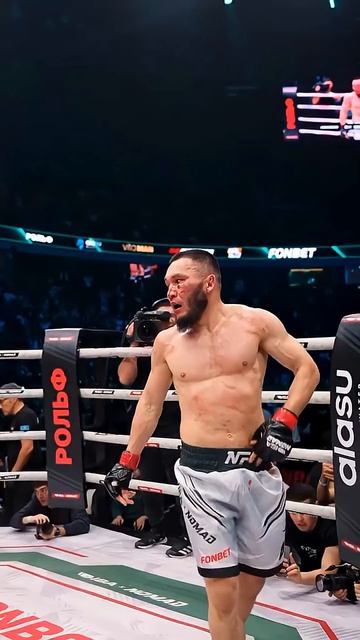 Главный бой вечера  Жуман Vs Вандерлей