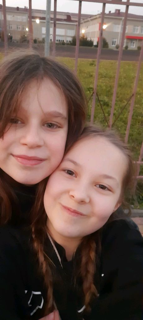 идём со школы (потом буду собиратся к брату🥲🥲🥲)