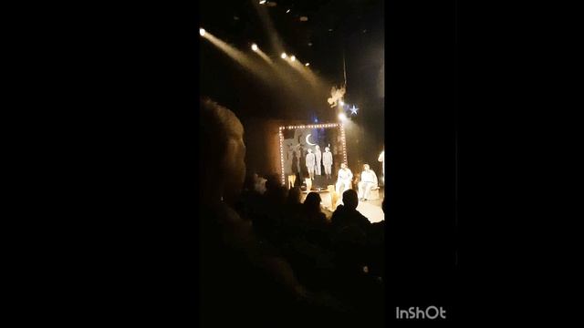 Комедия на камерной сцене.