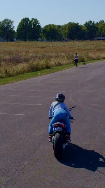 Катя Алмаз мото девушка на Дукати Ламборгини