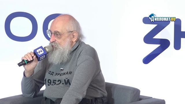 «ОНИ ЕСТЬ — НО МОЛЧАТ»: Вассерман раскрыл, почему пришельцы не выходят на связь