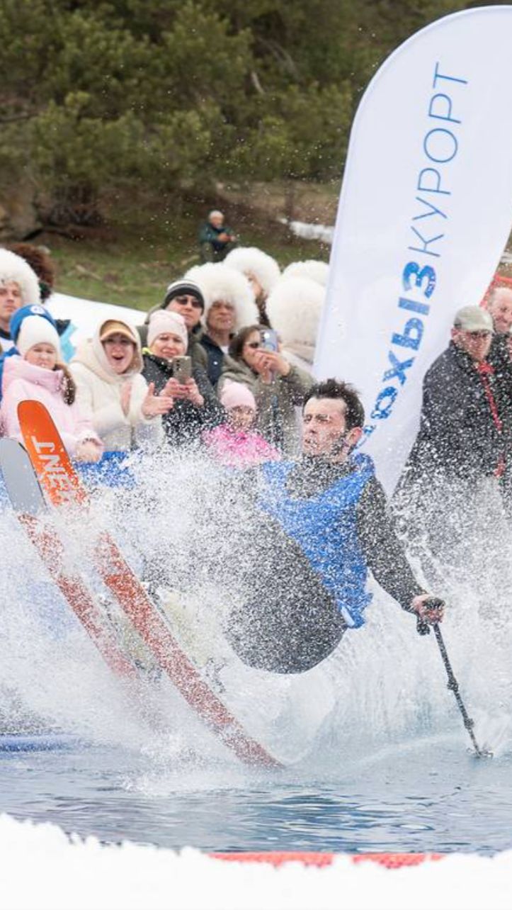 Архыз, ты просто космос! Конкурс по прыжкам в воду на лыжах!