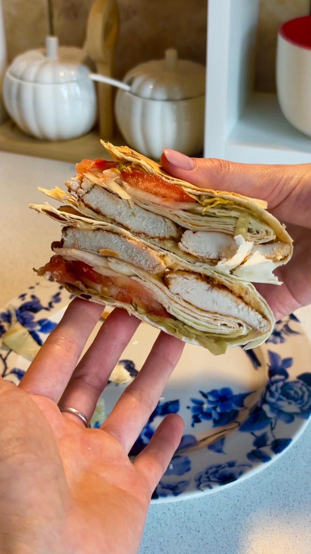 Бургер в тортилье 🍔