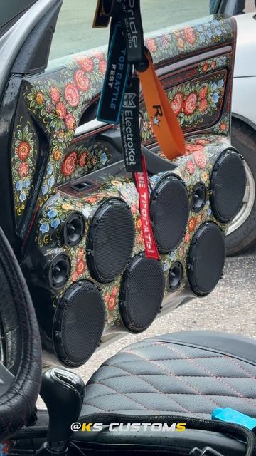 И громко, и зримо! Анатолий и его городецкая сказка на колёсах