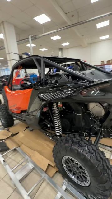 Собрали еще один новый CFMOTO ZFORCE Z10