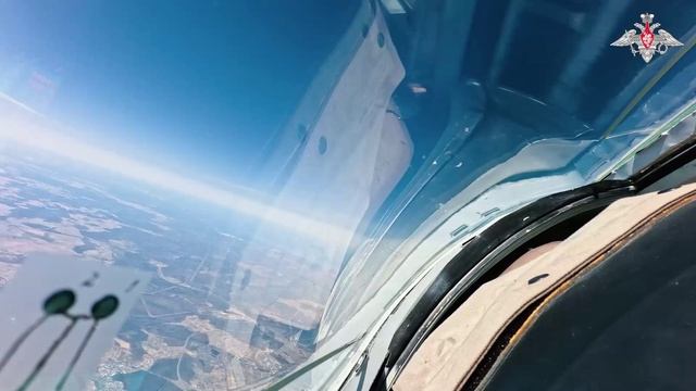 Дальние бомбардировщики Ту-22м3 ВКС России выполнили плановый полет