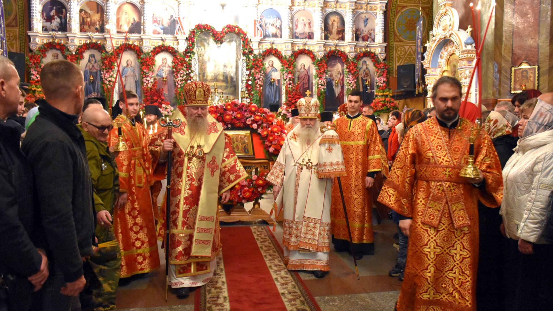 Литургия с крестным ходом в соборе Владимирской иконы Пресвятой Богородицы Задонского мужского