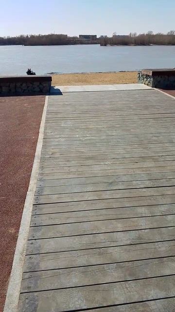 Новое обновлённое место набережной Тренажёры