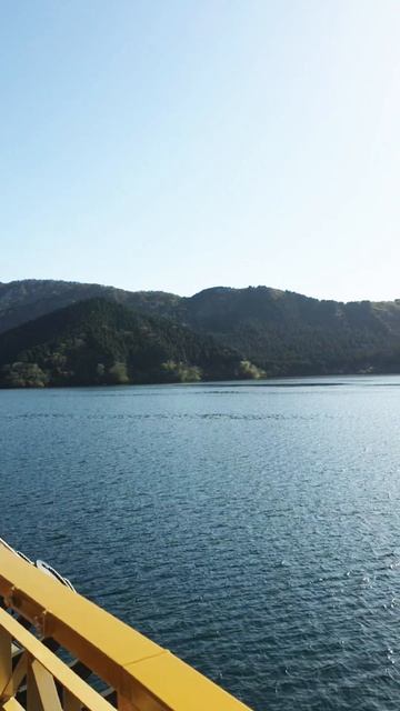 Озеро Аси в Хаконе, Япония.