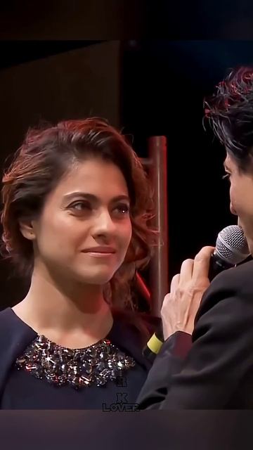 Каджол и Шакрукх Кхан исполнят потрясающий танец Геруа на церемонии награждения Flimfare Awards