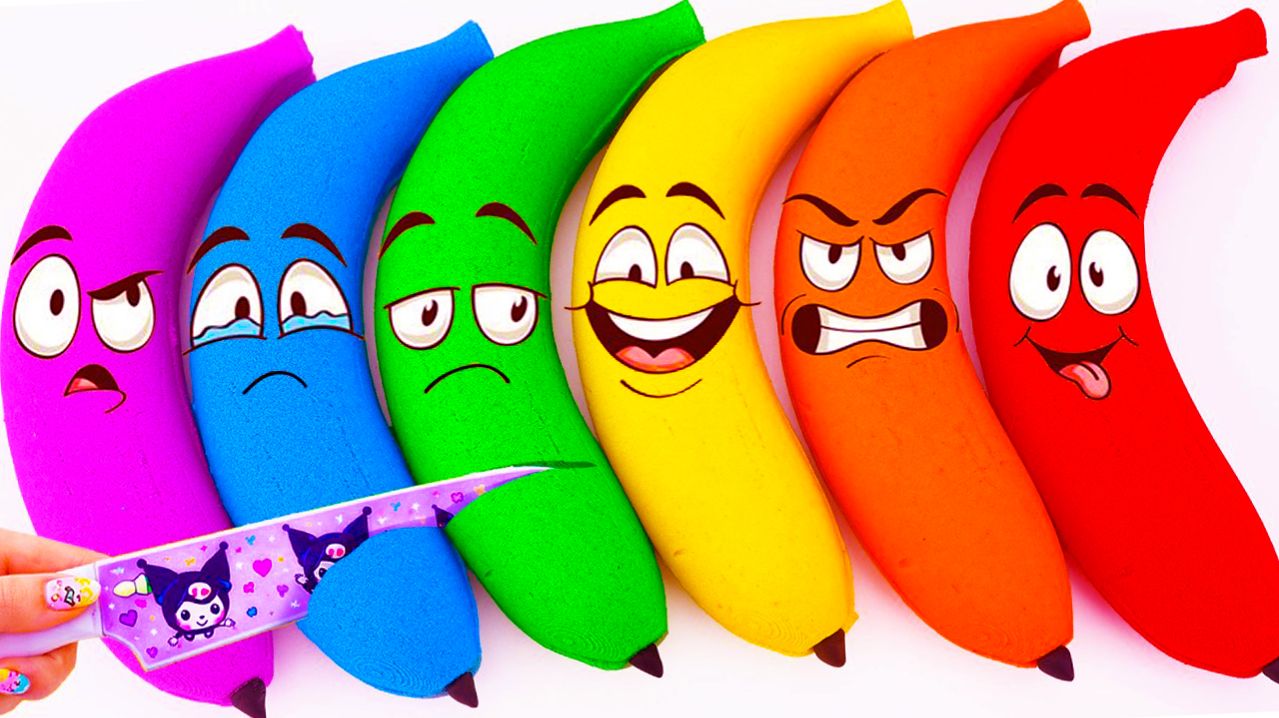 Мультики для детей. Лепим и режем яркие бананы из разноцветного песка. Мультики для малышей