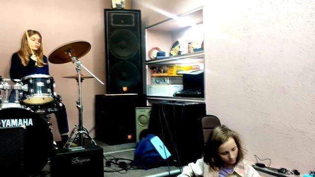 Мастерская звука Алексея Петерса - Восход - Практикуемся в триолях на риффе