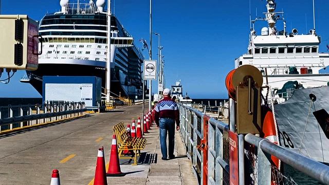 пора на борт