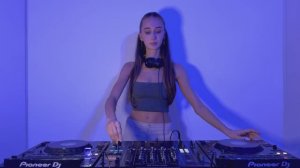 Valeria Ostina - Peak Time Techno DJ Set   Pure Energy