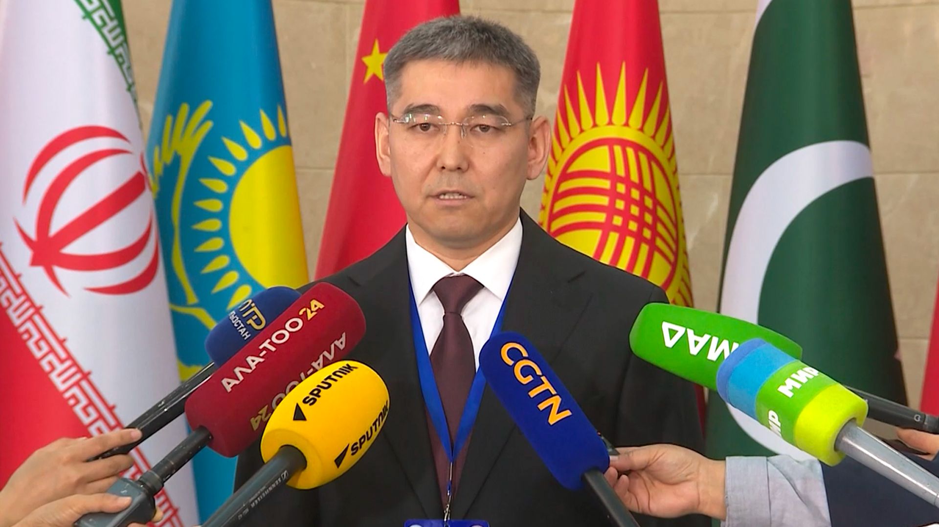 Кыргызстан предложил создать платформу для специалистов здравоохранения стран ШОС