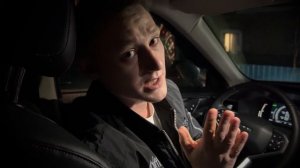 У БЕШЕННОЙ ДИРЕКТОРШИ ОКОНЧАТЕЛЬНО СВИСТАНУЛА ФЛЯГА / ДАЖЕ ПОЛИЦИЯ НЕ СМОГЛА УСПОКОИТЬ АГРЕССИВНУЮ