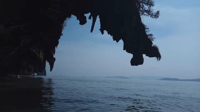 В заливе Пханг Нга