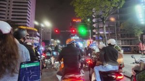 Ночной Дананг (Вьетнам) - покатушки на байке