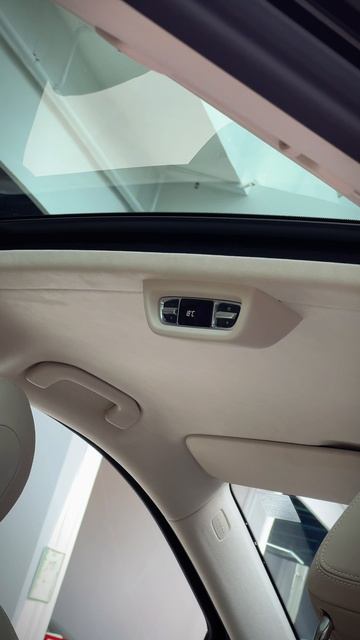 В продаже Mercedes V-class в нереальном цвете / Подробнее на нашем канале или в Телеграм-каталоге