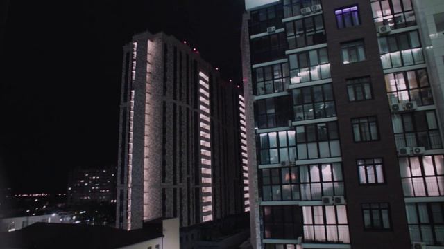 Дом ожил. Огни ЖК Центральный // Анапа, 19 апреля 2026 года