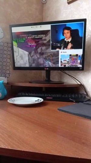 ИГРАЮ В МАЙНКРАФТ ВЫЖИВАНИЕ С НУЛЯ!