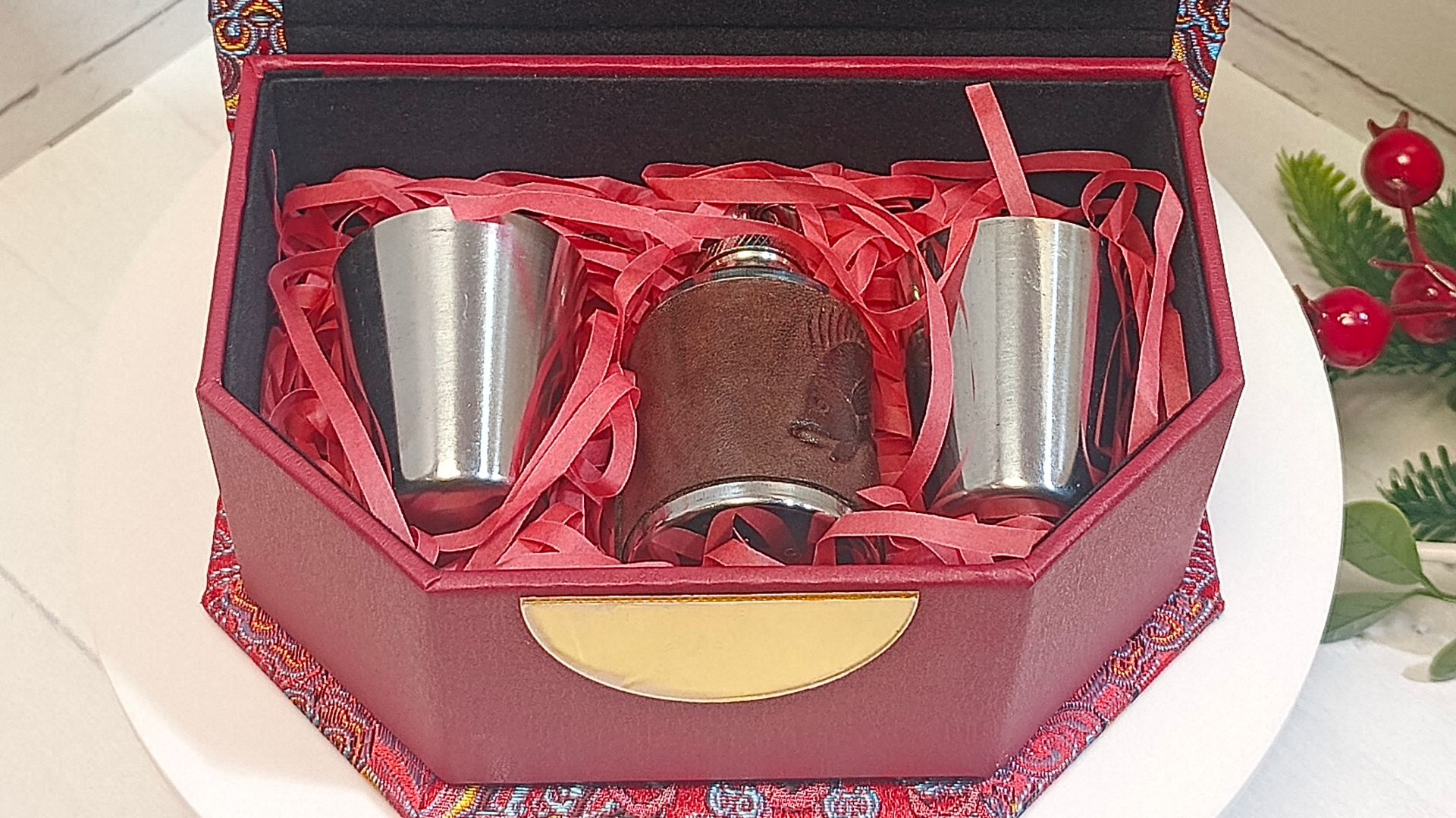 Брелок The Gift Oasis мини брелок Фляжка Судак, Серебристый