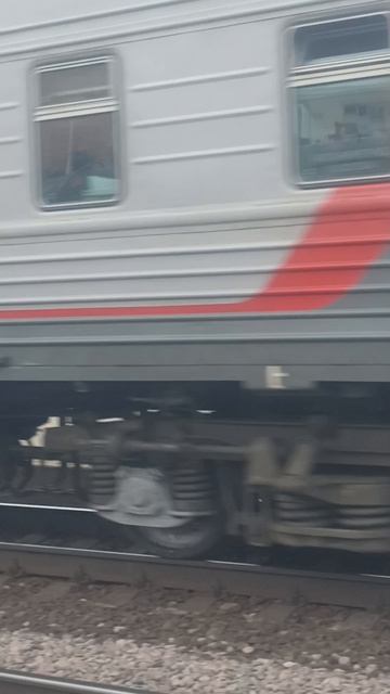 пассажирский проследовал без остановки