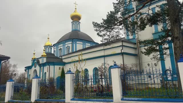 Храмоздатели Лопухины. Обуховская церковь .