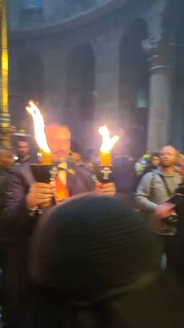 Пожарные следят - возгораний от Благодатного Огня нет