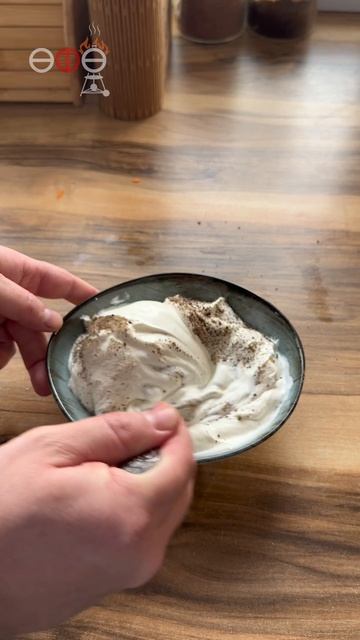 Как засрать простое блюдо: караси в сметане.