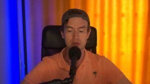 Ты выгнал мою маму которая просила 6 тысяч на коммуналку за СВОЮ квартиру, где мы живем?