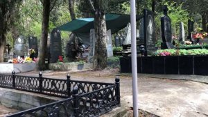 Пришла на кладбище и вот что я увидела .(29.03.26)