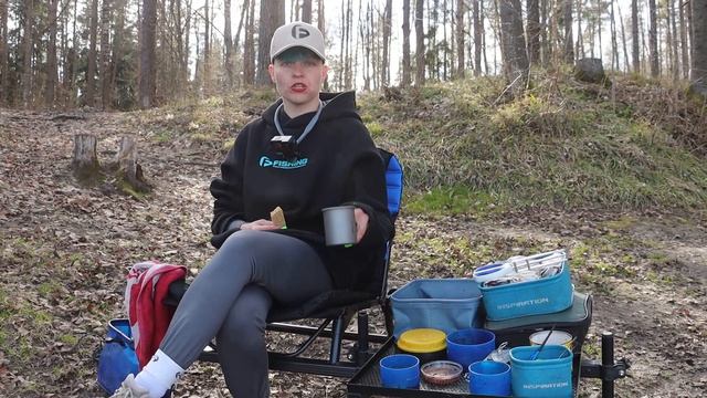 Рыбалка на бюджетный фидер: ОБРЫВ НА ПОДСЕЧКЕ! Ушла от ветра в лесную тишину