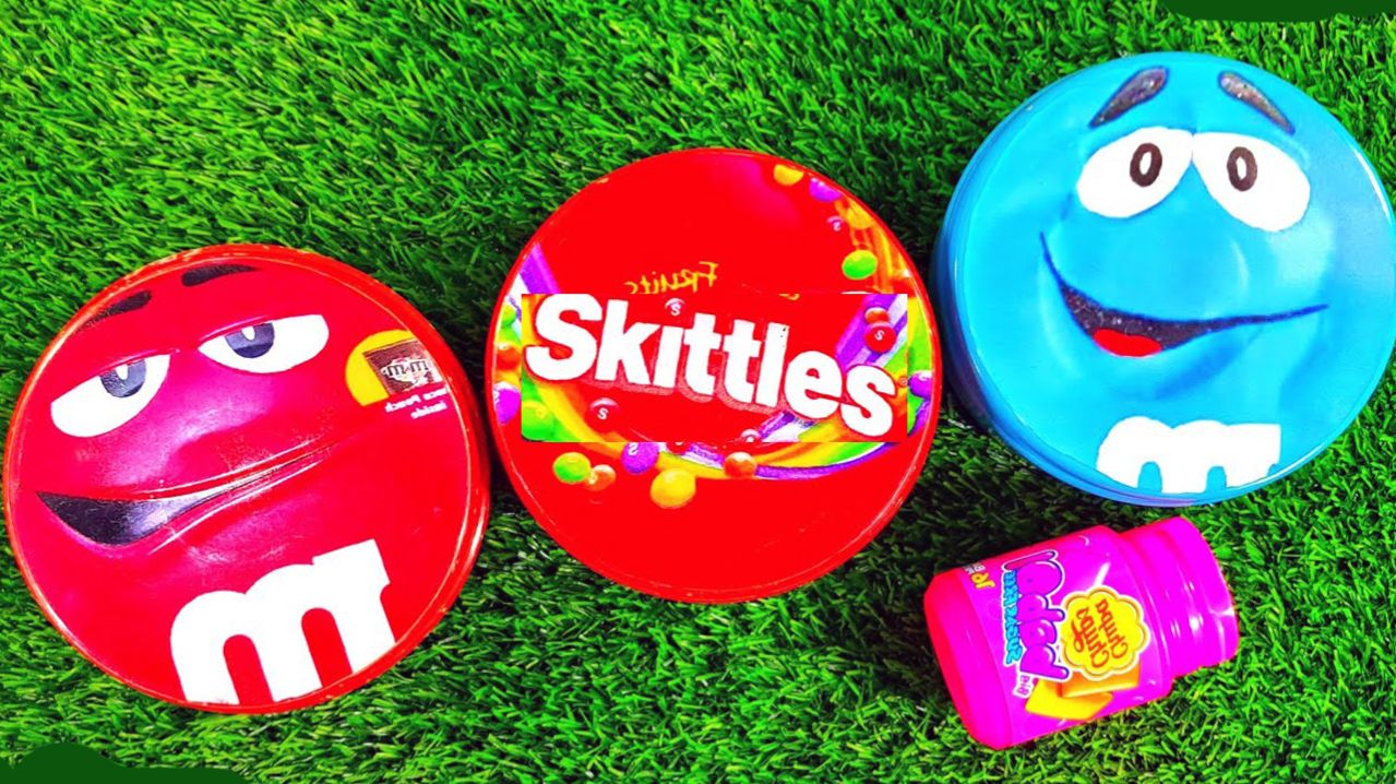 Мультики для детей. Конфетки в 3 ярких больших баночках M&M's и Скитлес. Мультики конфетки