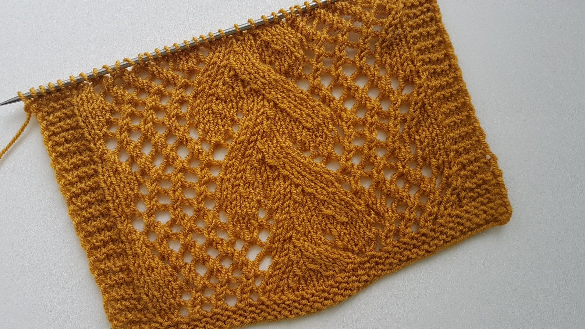 🕸️ Ажурные косы на фоне сеточки: Сочетание объёма и лёгкости | Подробный мастер-класс 🕸️