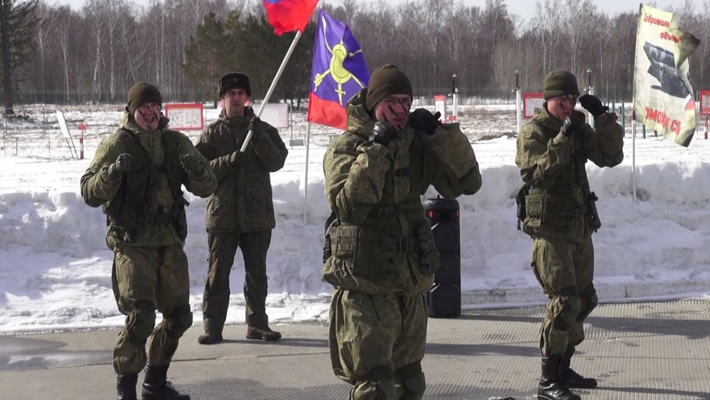 День в армии: юные патриоты посетили ракетное соединение