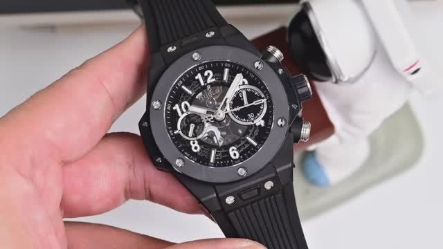 Обзор часов 44