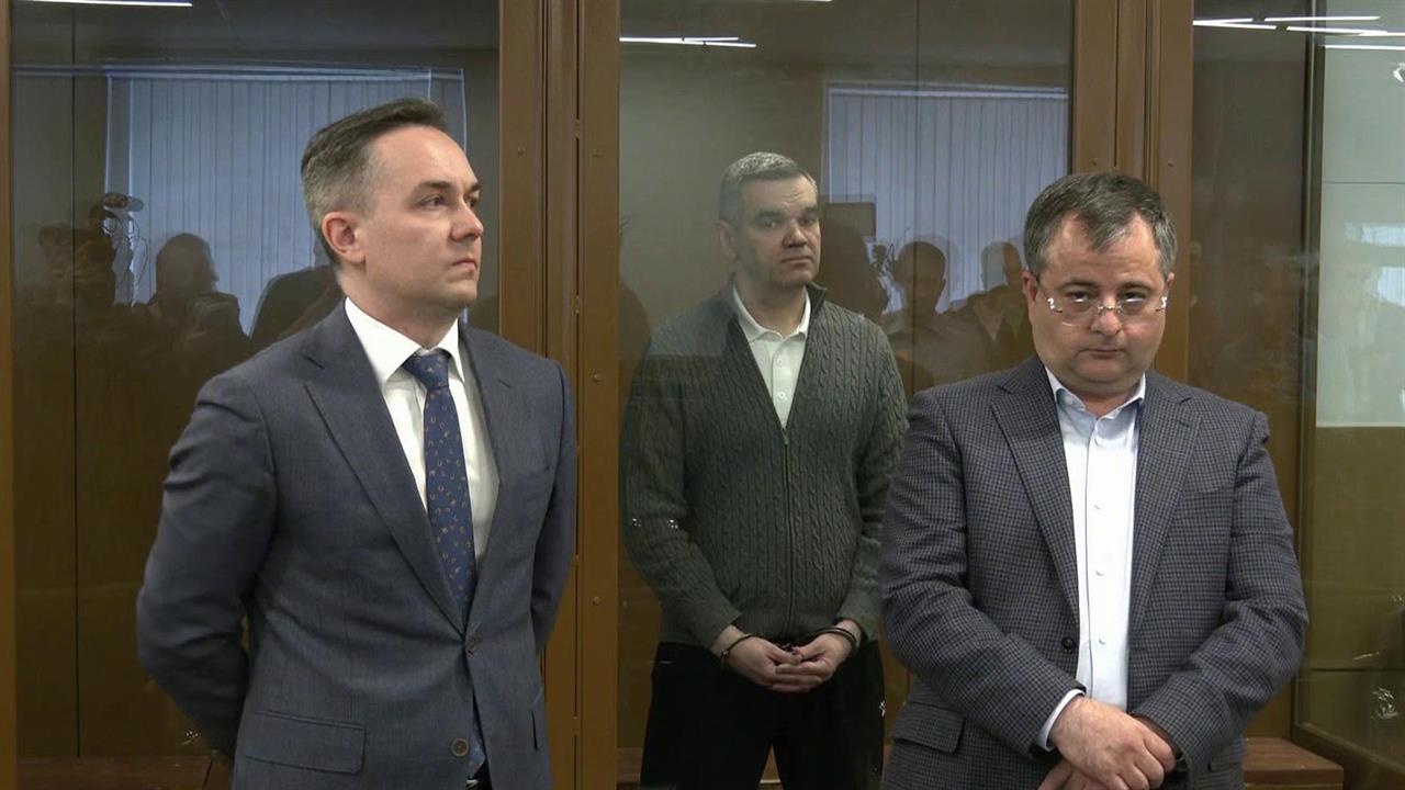 Бывший глава "Федеральной грузовой компании" Алексей Тайчер приговорен к 11 годам колонии