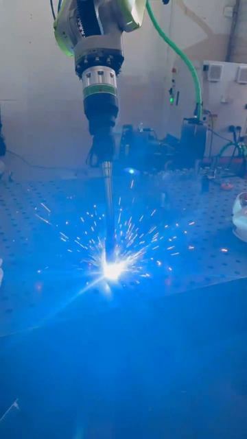 Масштабируйте ваше производство без поиска дефицитных сварщиков!